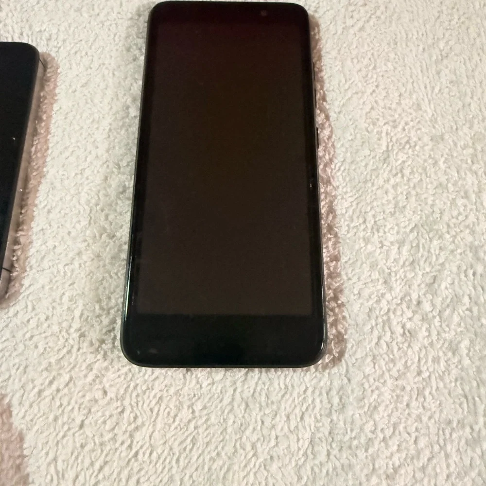 Samsung Smartphone Bundle with Accessories